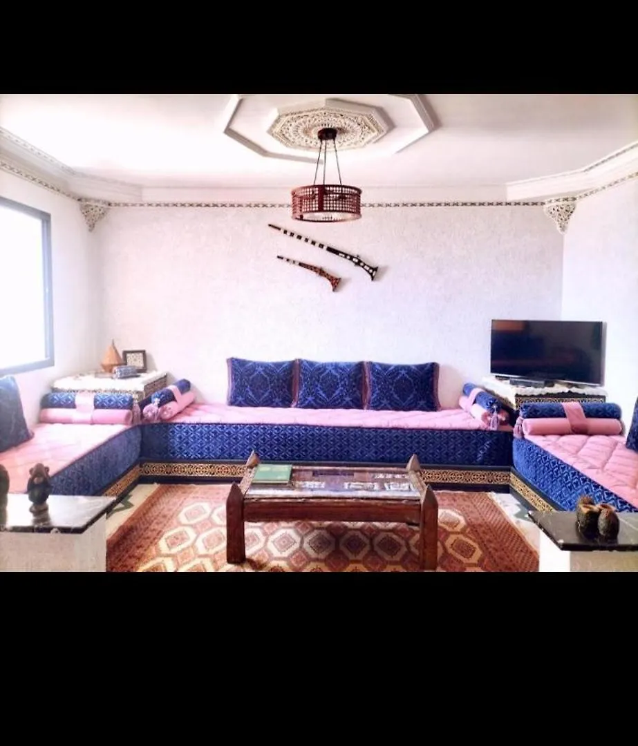 לינה וארוחת בוקר אגאדיר Openwaves Surf House 0*,  מרוקו
