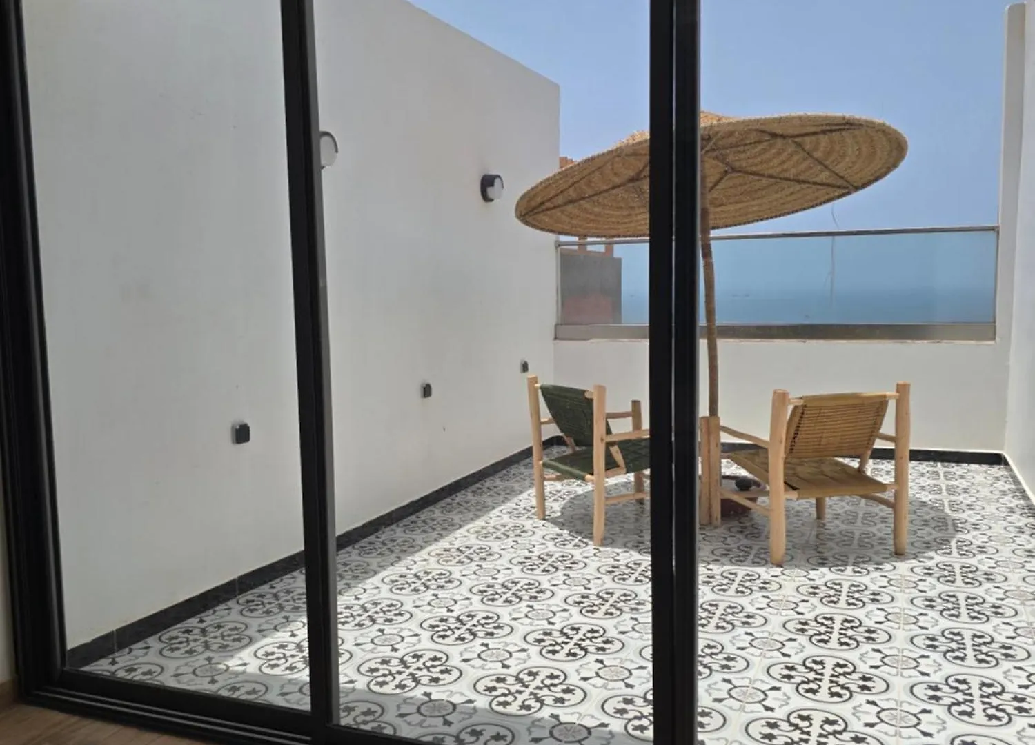 לינה וארוחת בוקר אגאדיר Openwaves Surf House 0*,  מרוקו