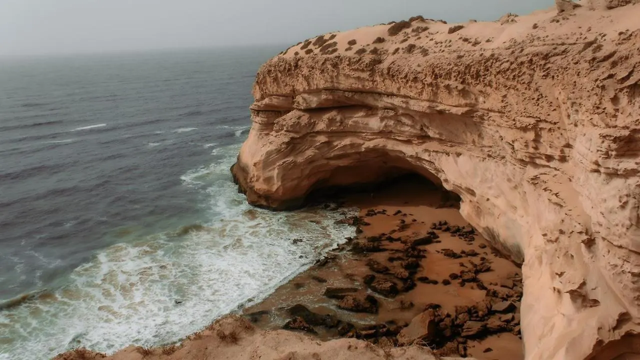 לינה וארוחת בוקר אגאדיר Openwaves Surf House